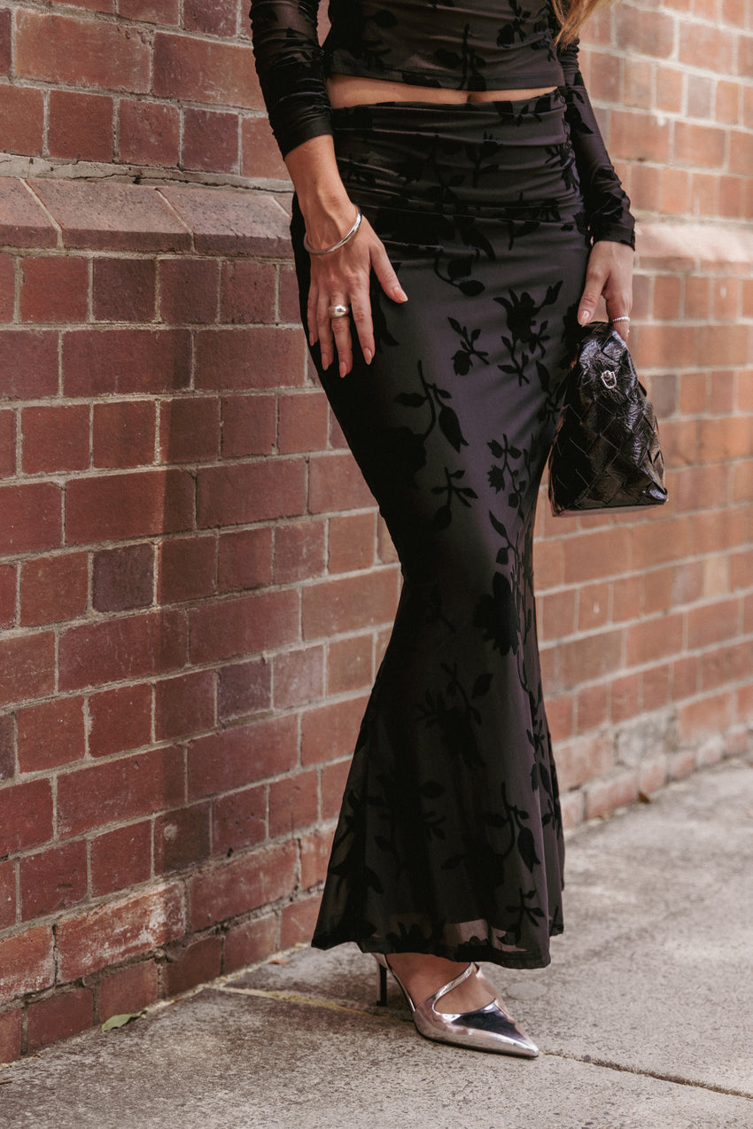 Emily Burnout Velvet Skirt - Black